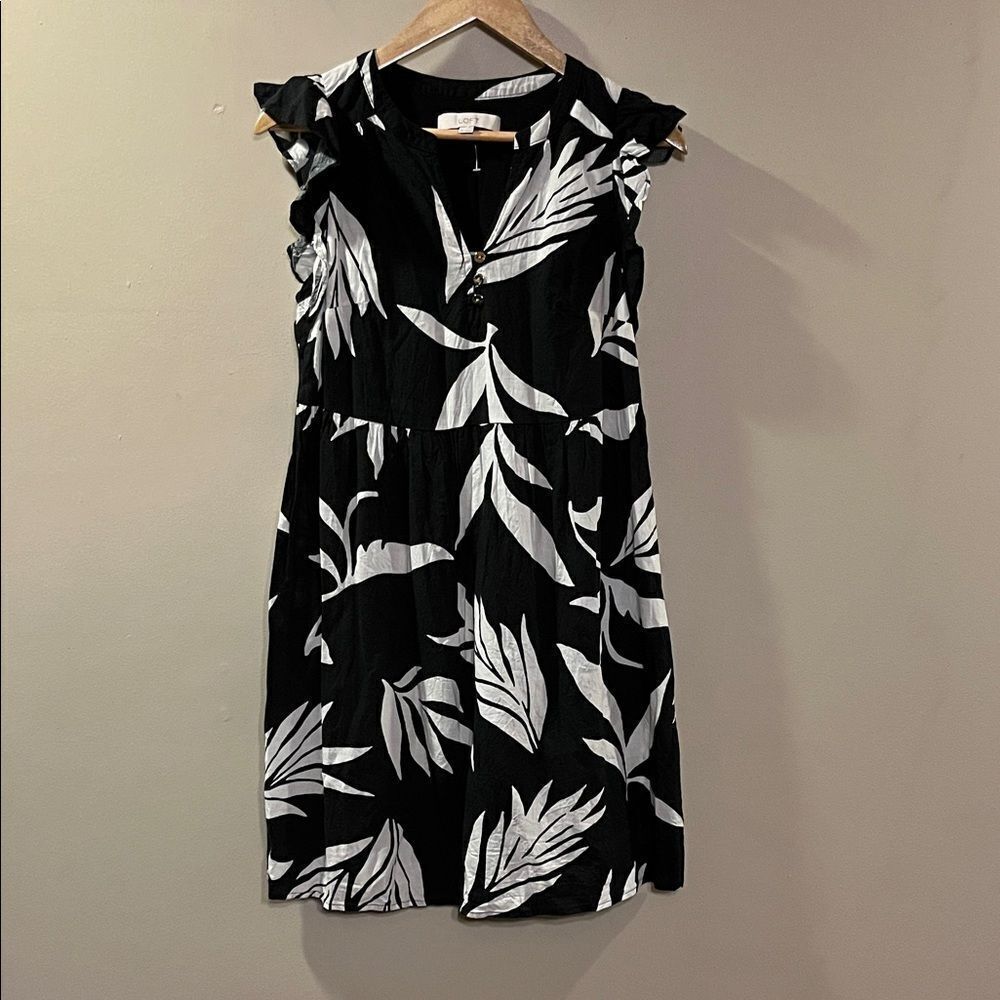 LOFT Black and White Leaf Pattern Dress